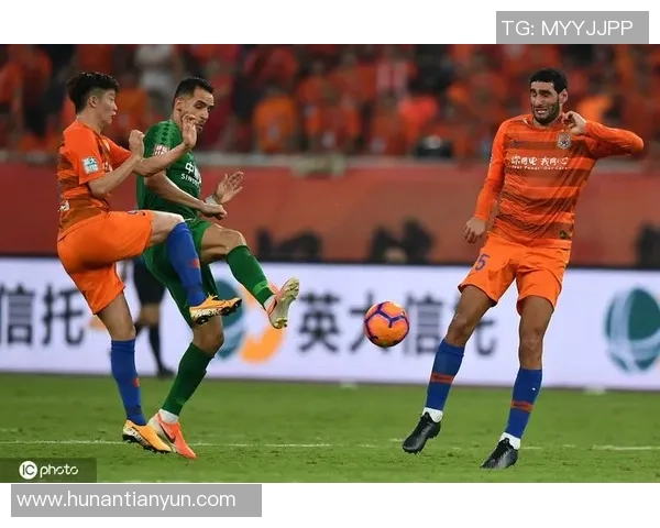 国安与鲁能2019年对决回顾：激情碰撞与战术较量的经典之战